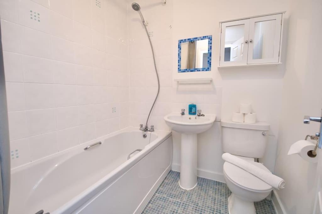 Highley'S Nest - Fully Furnished Gem, Free Private Parking, Sky Tv & Netflix Villa Coventry Eksteriør bilde