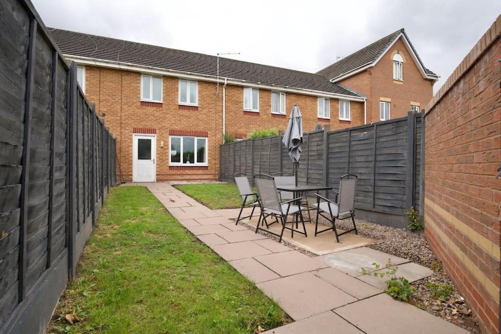 Highley'S Nest - Fully Furnished Gem, Free Private Parking, Sky Tv & Netflix Villa Coventry Eksteriør bilde