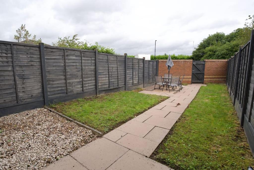 Highley'S Nest - Fully Furnished Gem, Free Private Parking, Sky Tv & Netflix Villa Coventry Eksteriør bilde